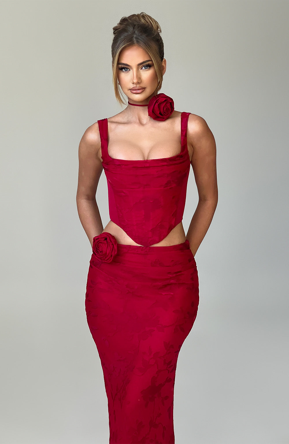 Elizabeth Korse - Kirmizi