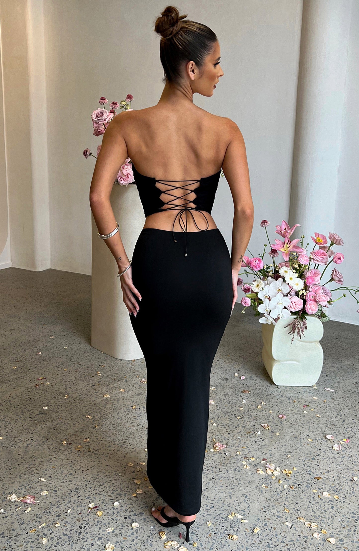 Estella Korse – Siyah