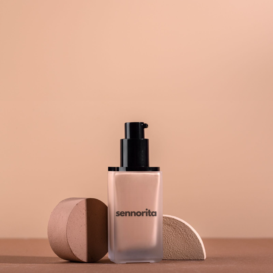 Sennorita - Less is More Satin Foundation SPF15